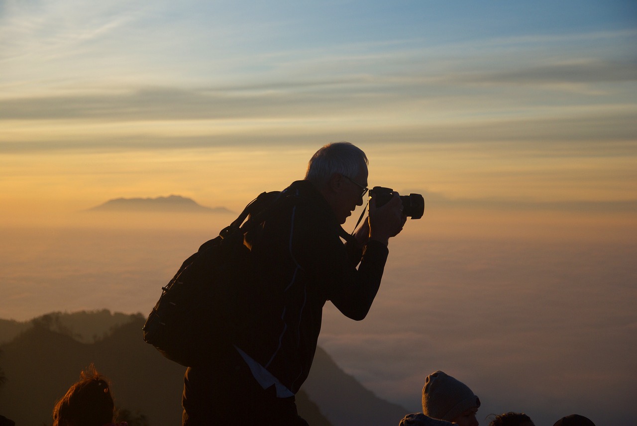 Fotografas, Vyras, Fotoaparatas, Fotografija, Įranga, Lauke, Dėmesio, Šaudymas, Patinas, Žmonės