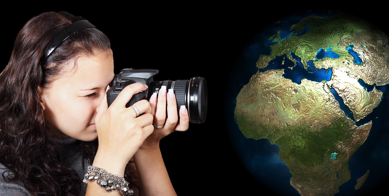 Fotografas, Moteris, Mergaitė, Gaublys, Žemė, Pasaulis, Afrika, Europa, Žemynai, Žinios