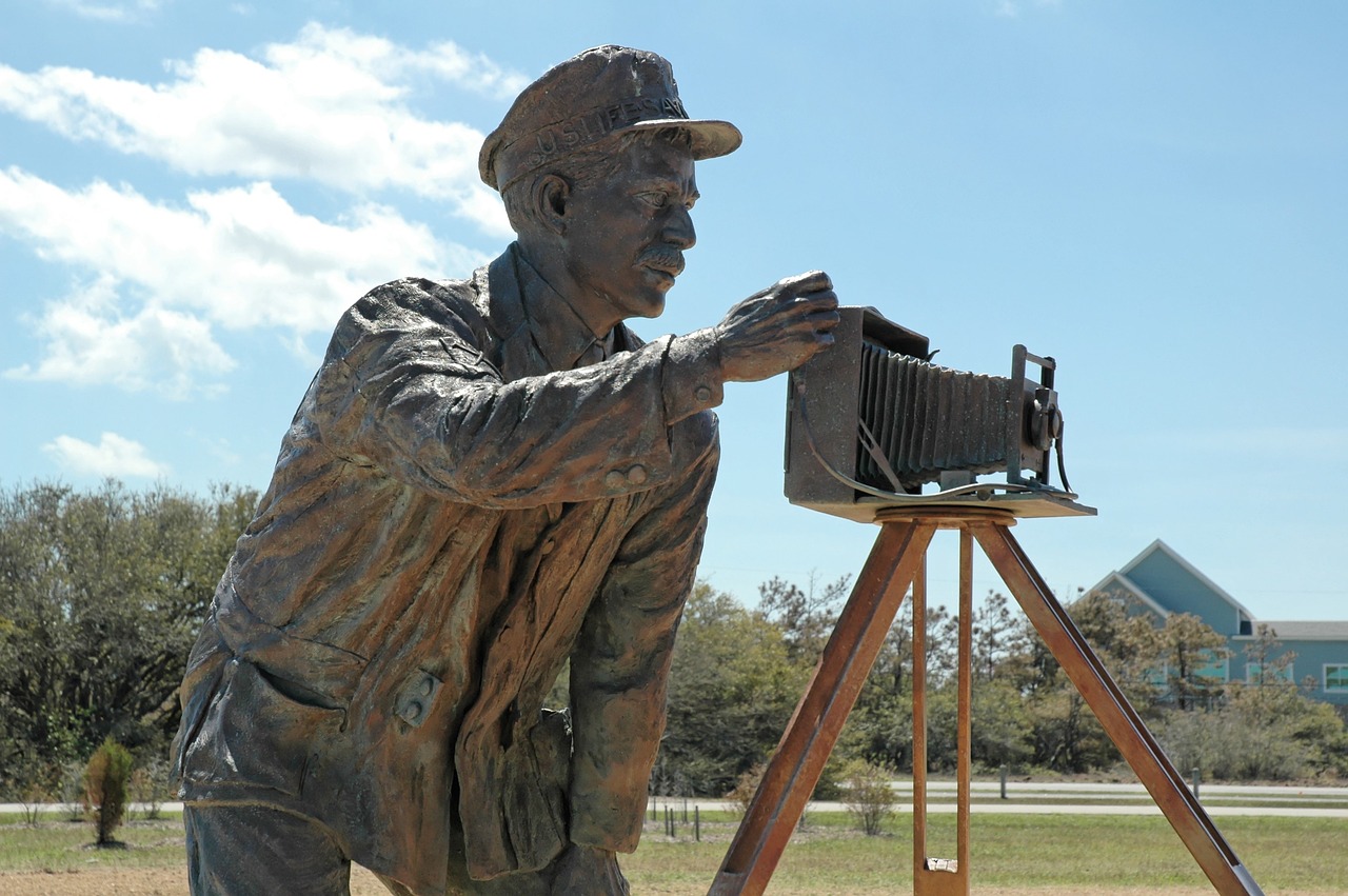 Fotografas,  Fotografijos,  Kamera,  Patinas,  Photocamera,  Vintage,  Statula,  Kitty Hawk,  Pirmas Skrydis, Nemokamos Nuotraukos