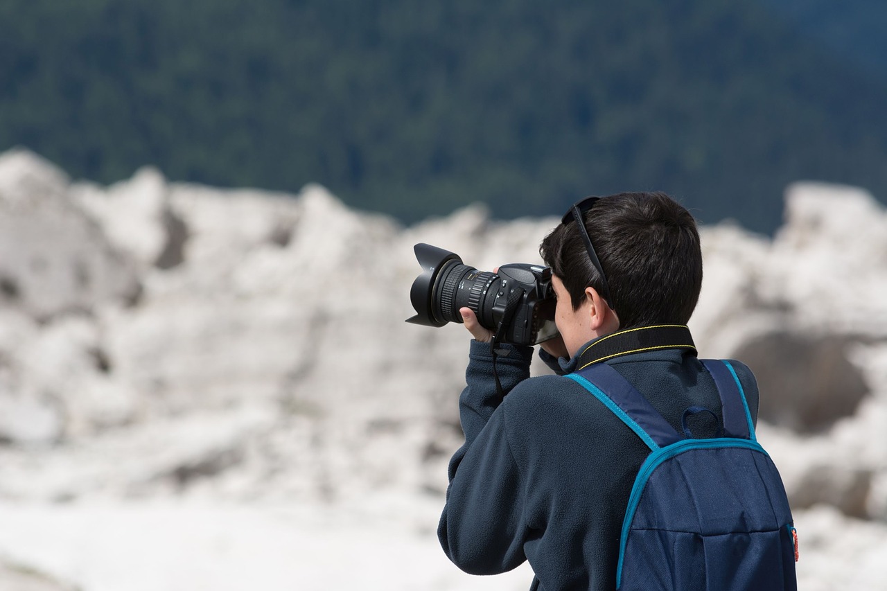 Fotografas, Fotoaparatas, Vaikinas, Nuotrauka, Kalnas, Fonas, Nemokamos Nuotraukos,  Nemokama Licenzija