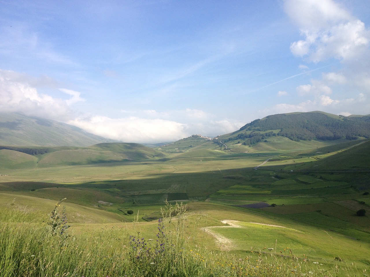 Piano Grande, Le Marche, Italy, Kalnai, Dangus, Paprastas, Žalias, Atostogos, Žolė, Rugių Laukas