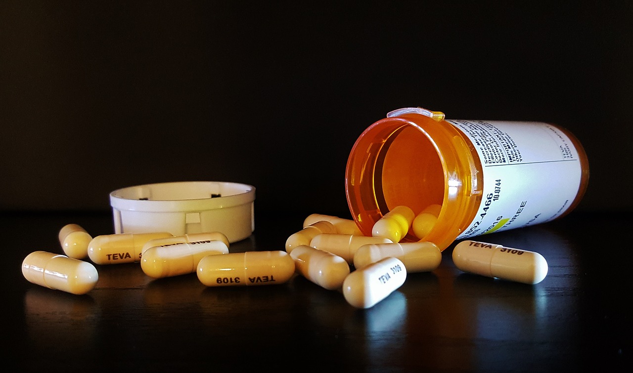 Tabletes, Amoksicilinas, Kapsulės, Receptas, Vaistas, Medicina, Antibiotikas, Dozė, Farmacijos, Amoksilas