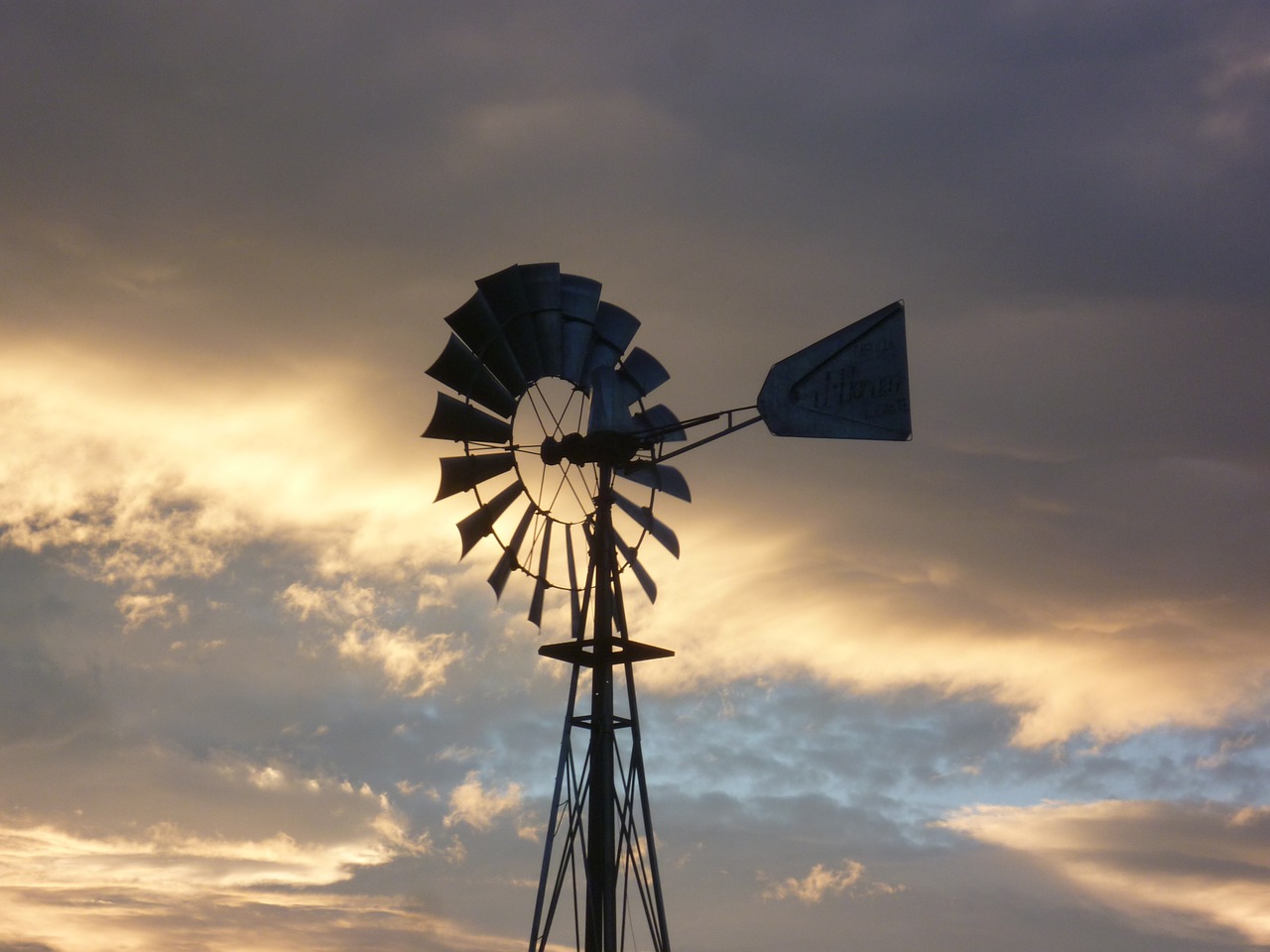 Pinwheel, Abendstimmung, Debesys, Dangus, Nemokamos Nuotraukos,  Nemokama Licenzija