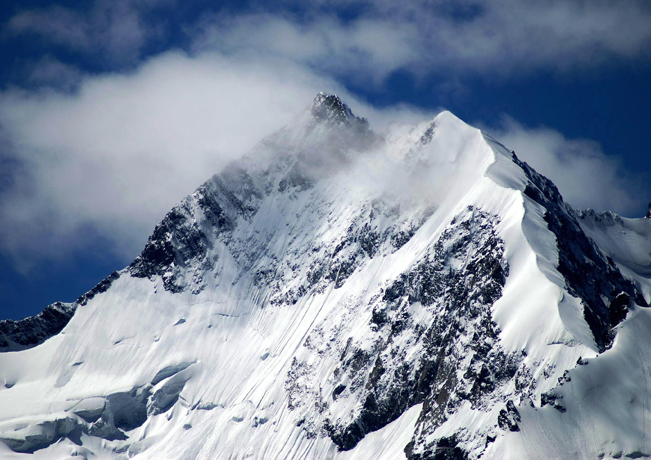 Piz Bernina, Kalnas, Biancograt, Piko, Alpės, Šveicarija, Kraštovaizdis, Šveicarijos Kalnas, Šaltas, Peizažas