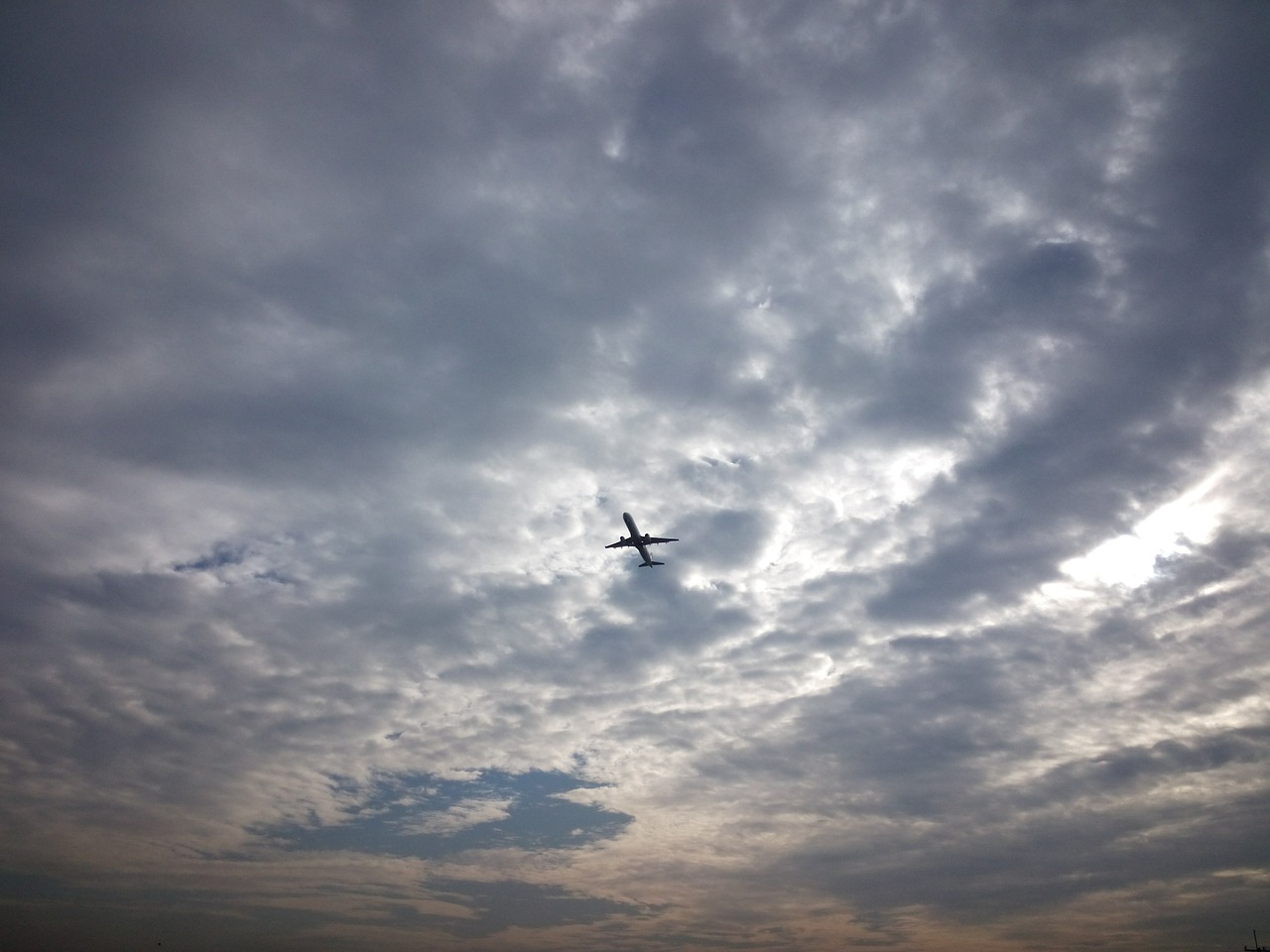 Lėktuvas, Kilti, Debesuota Dangaus, Nemokamos Nuotraukos,  Nemokama Licenzija