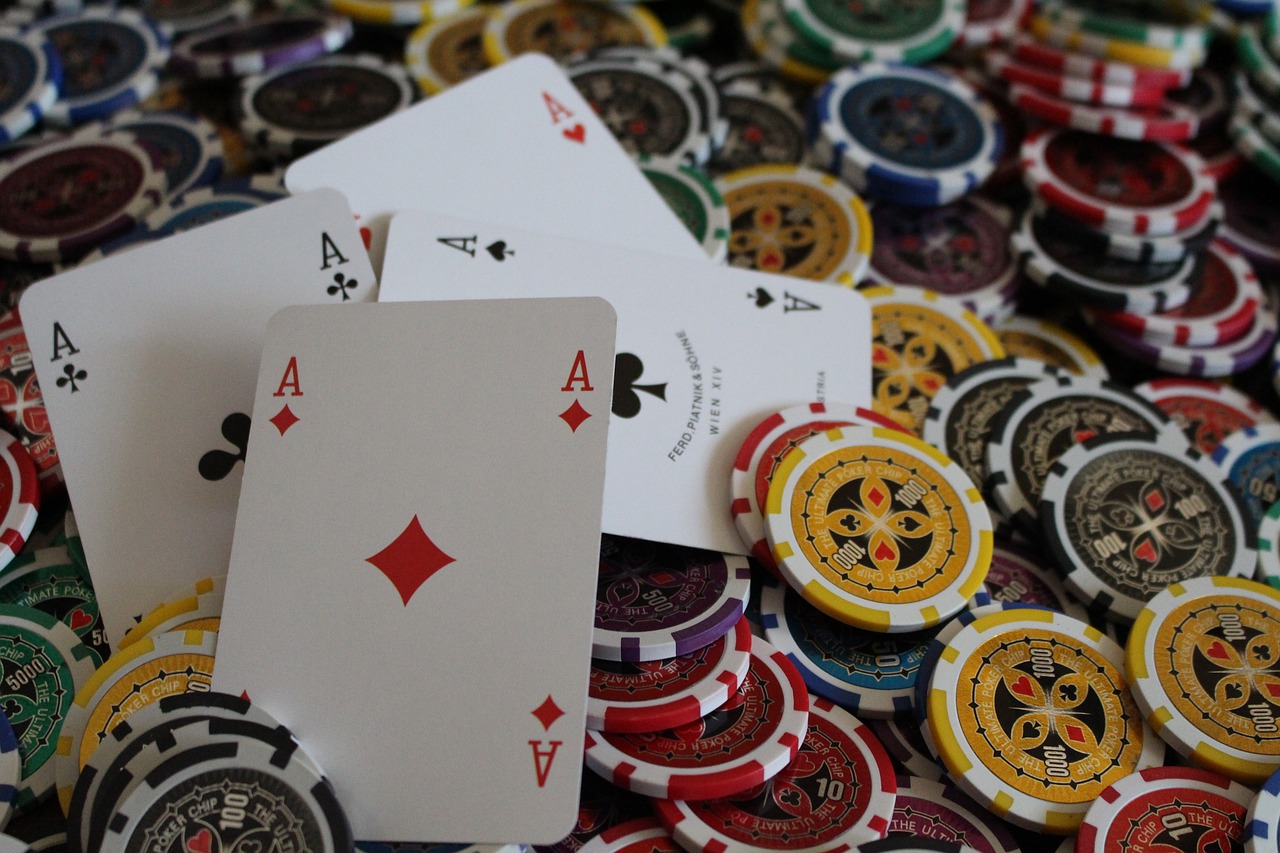 Pokeris, Ace, Lustai, Pinigai, Žaidimas, Spalva, Komanda, Auksas, Raudona, Mėlynas