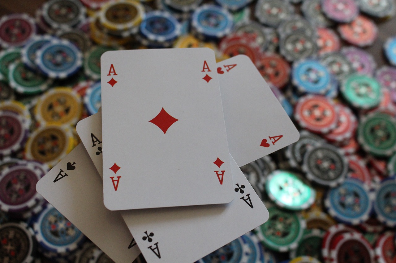 Pokeris,  Lustai,  Ace,  Žalias,  Raudona,  Sėkmė,  Žaidimas,  Azartiniai Lošimai,  Kazino,  Pinigai