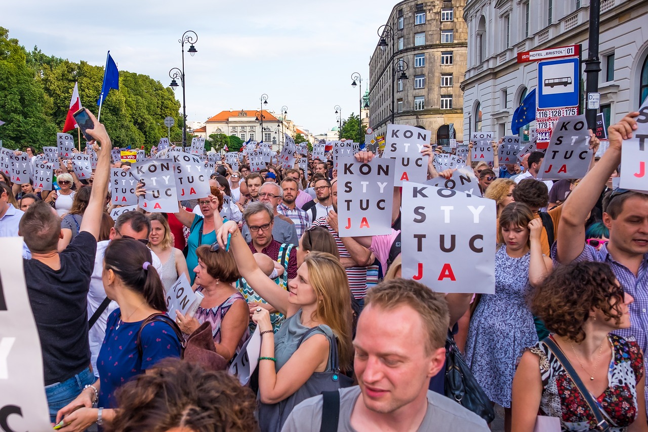 Lenkija, Demonstracija, Protestas, Konstitucija, Politika, Protestuotojas, Plakatas, Protestuoti, Pasireiškimas, Laisvė