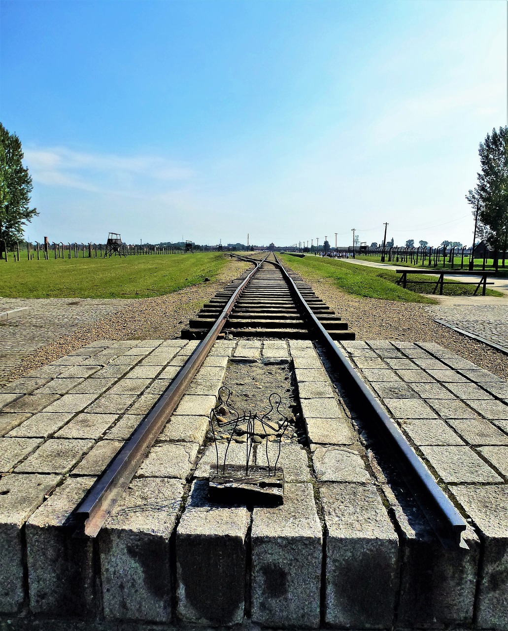 Poland Auschwitz,  Trasa,  Lauke,  Kelionė,  Transportas,  Be Honoraro Mokesčio, Nemokamos Nuotraukos,  Nemokama Licenzija