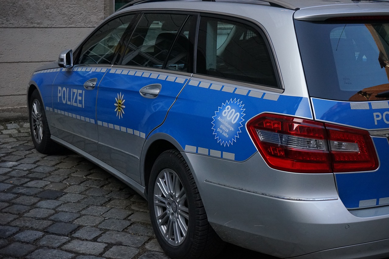 Policijos Automobilis, Automatinis, Policija, Transporto Priemonė, Mėlynas, Sidabras, Nemokamos Nuotraukos,  Nemokama Licenzija