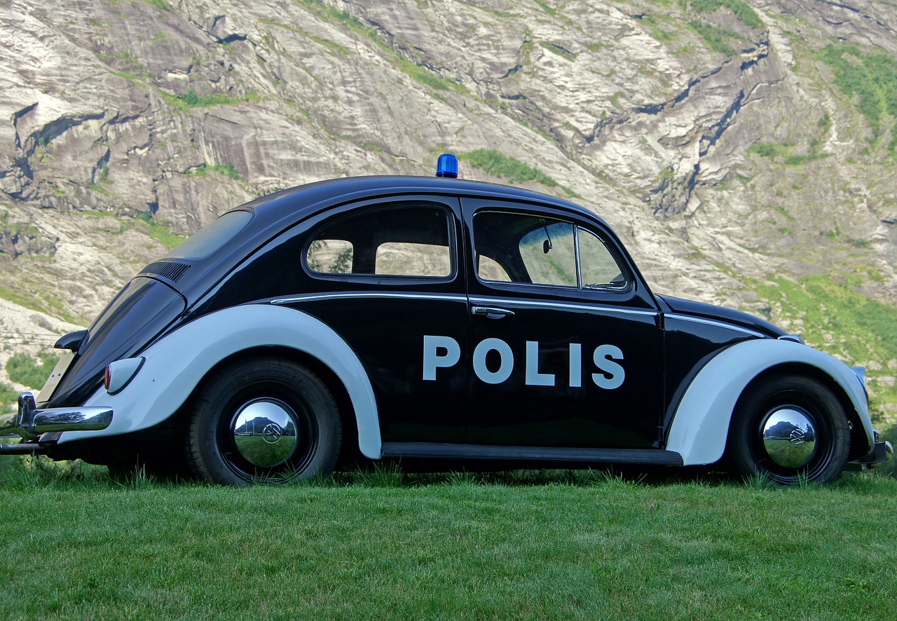 Policijos Automobilis, Policija, Automatinis, Mėlyna Šviesa, Transporto Priemonė, Norvegija, Skandinavija, Nemokamos Nuotraukos,  Nemokama Licenzija