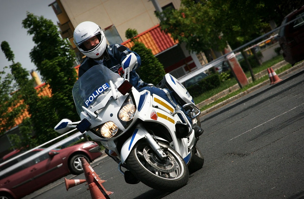 Policijos Pareigūnas, Motociklų Policininkas, Mes Turime Entuziastingą, Yamaha, Nemokamos Nuotraukos,  Nemokama Licenzija
