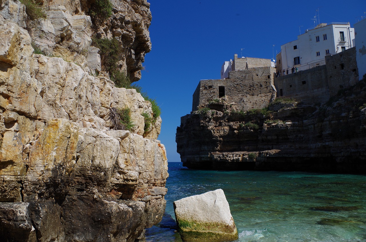 Polignano A Mare, Balkonas, Jūra, Mėlynas, Puglia, Vasara, Italy, Apulia, Uolos, Į Pietus