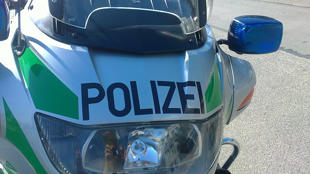 Polizeimotorrrad, Policija, Jėgos, Valstybės Saugumas, Saugumas, Stebėjimas, Mėlyna Šviesa, Motociklas, Žiūrėti, Priežiūra