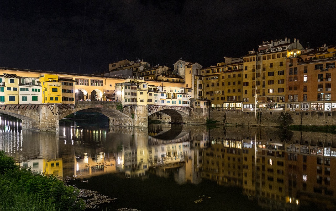 Ponte Vecchio, Florencija, Toskana, Italy, Architektūra, Arno, Upė Arno, Kraštovaizdis, Paminklas, Atostogos