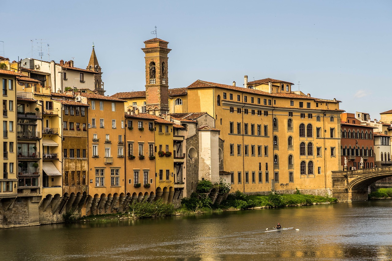 Ponte Vecchio, Florencija, Italy, Tiltas, Miesto, Pastatai, Architektūra, Upė, Miestas, Nemokamos Nuotraukos