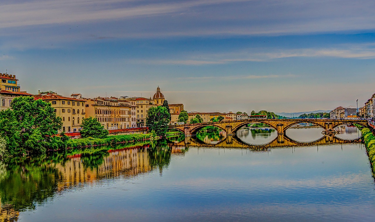 Ponte Vecchio, Florencija, Italy, Tiltas, Miesto, Pastatai, Architektūra, Upė, Miestas, Nemokamos Nuotraukos
