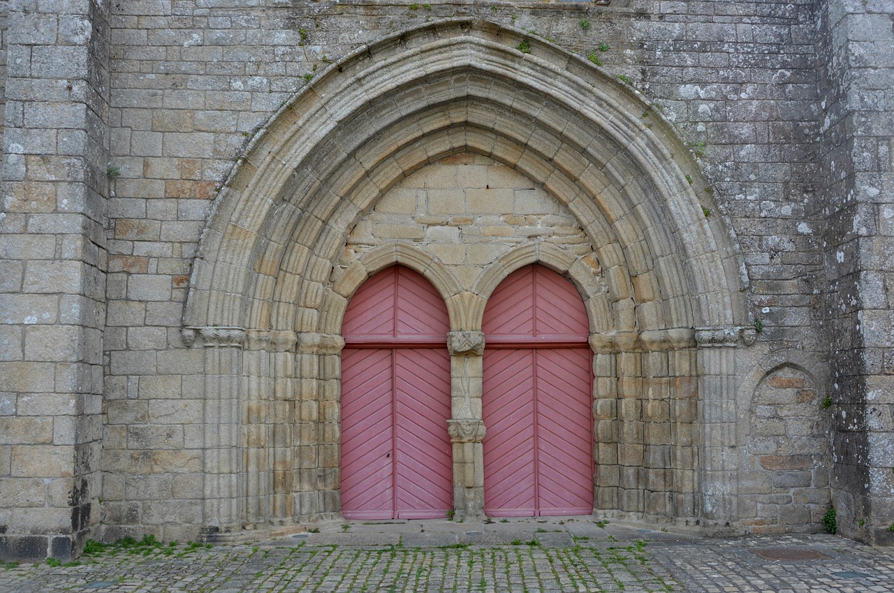 Portalo Bažnyčia Pont Labbé,  Bretanė Prancūzija,  Durys,  Raudona Bažnyčia,  Raudona Versija,  Paveldas,  Brittany,  Architektūra,  Bažnyčia,  Religija