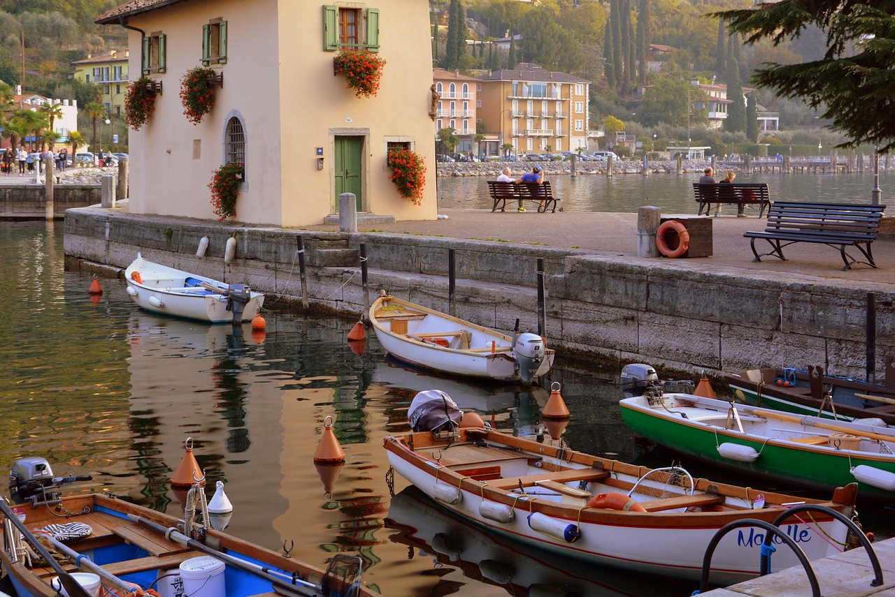 Porto, Valtys, Spalvinga, Namas, Stendas, Gėlės, Nemokamos Nuotraukos,  Nemokama Licenzija