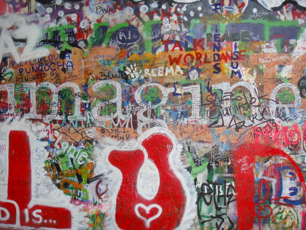 Prague, Grafiti, Džonas Lenonas, Jonas Lenonas Siena, Siena, Fjeras, Įsivaizduok, Gatvės Menas, Spalvinga, Sienų Menas