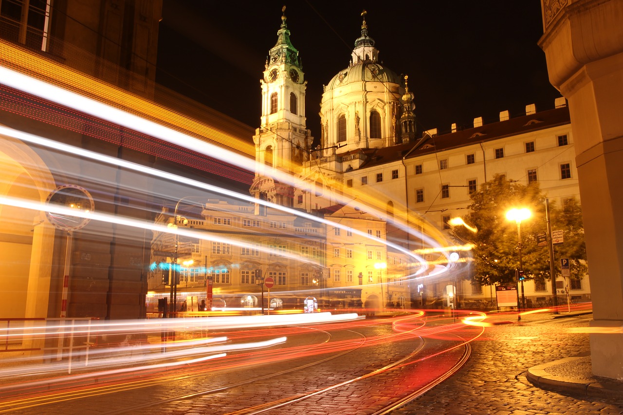 Prague, Naktis, Miestas, Žibintai, Istorija, Namas, Šokių Namas, Bažnyčia, Malostranské Náměstí, Nemokamos Nuotraukos