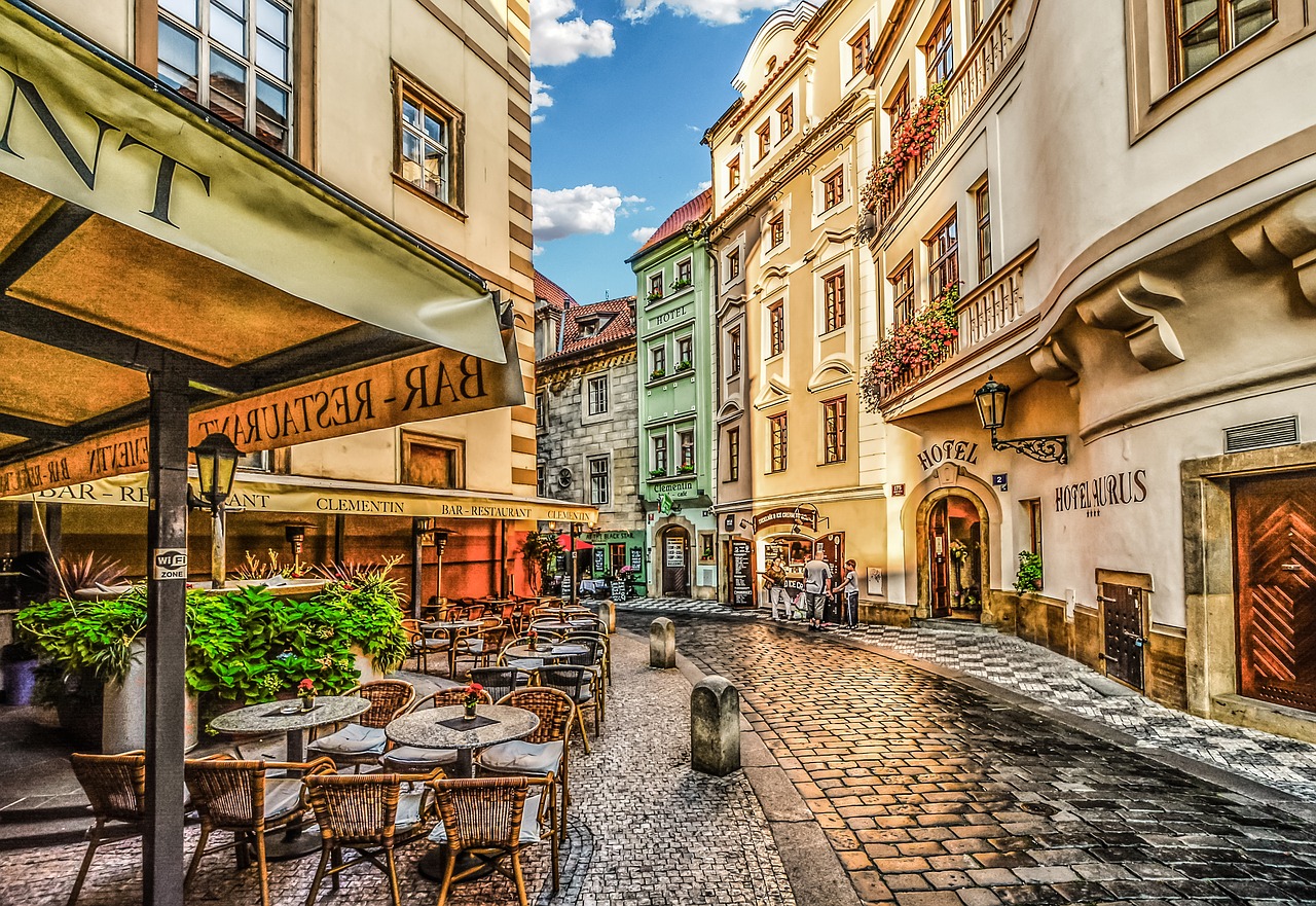 Prague, Gatvė, Bohemija, Miestas, Kelionė, Miestas, Senas, Architektūra, Kavinė, Restoranas