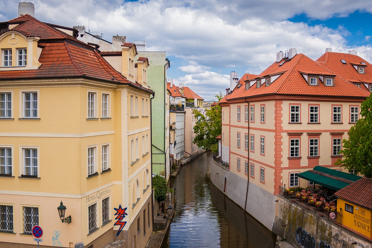 Prague, Charles Tiltas, Istoriškai, Čekijos Respublika, Tiltas, Senamiestis, Vanduo, Statula, Architektūra, Barokas