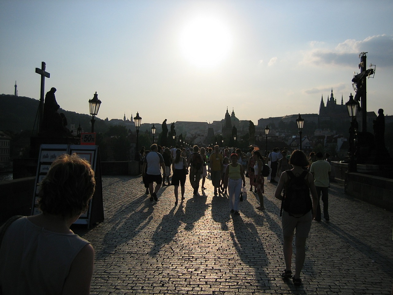 Prague, Charles Tiltas, Čekijos Respublika, Turistai, Turizmas, Pėsčiųjų, Praeiviai, Žmogus, Nemokamos Nuotraukos,  Nemokama Licenzija