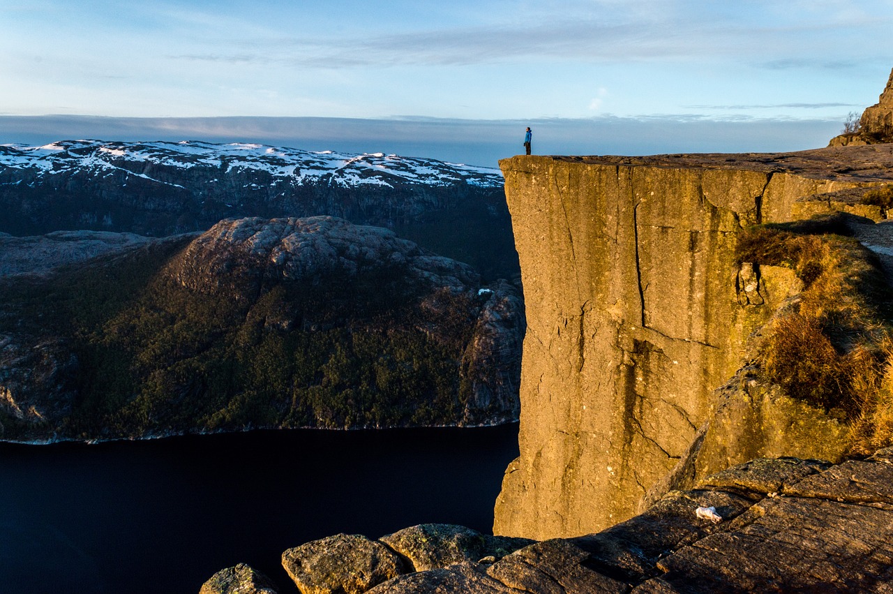 Preikestolen, Norvegija, Skandinavija, Rokas, Uolos, Fjordas, Kanceliarija, Kalnas, Lauke, Žygiai