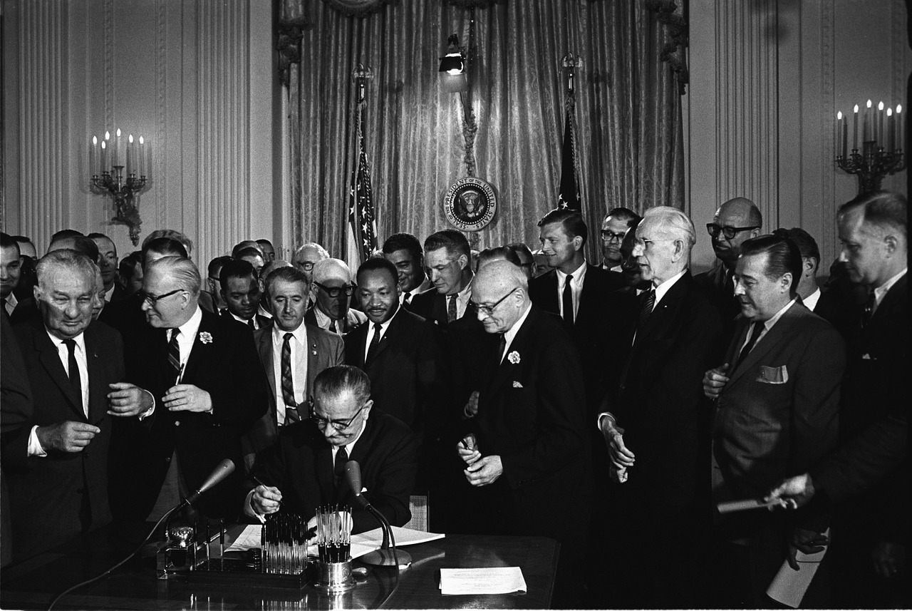 Prezidentas, Lyndon B Johnson, Civilinių Teisių Aktas, 1964, Martinas Liuteris Kingas, Ženklas, Susitikimas, Kongresas, Afroamerikietis, Rasinė Segregacija
