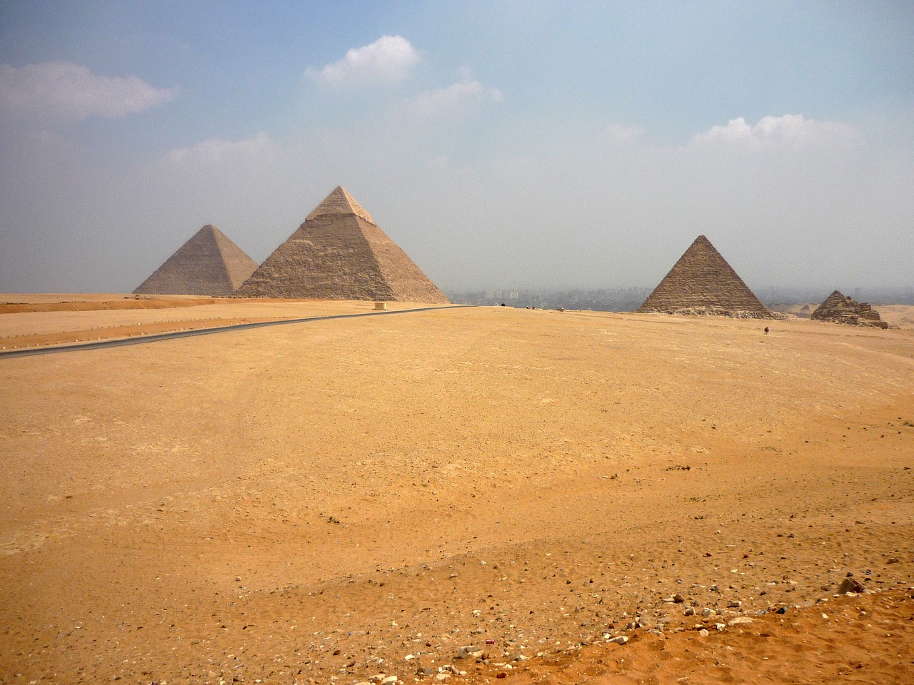 Piramidė, Piramidės, Egiptas, Dykuma, Gizeh, Smėlis, Kairas, Dangus, Akmeninė Dykuma, Nemokamos Nuotraukos
