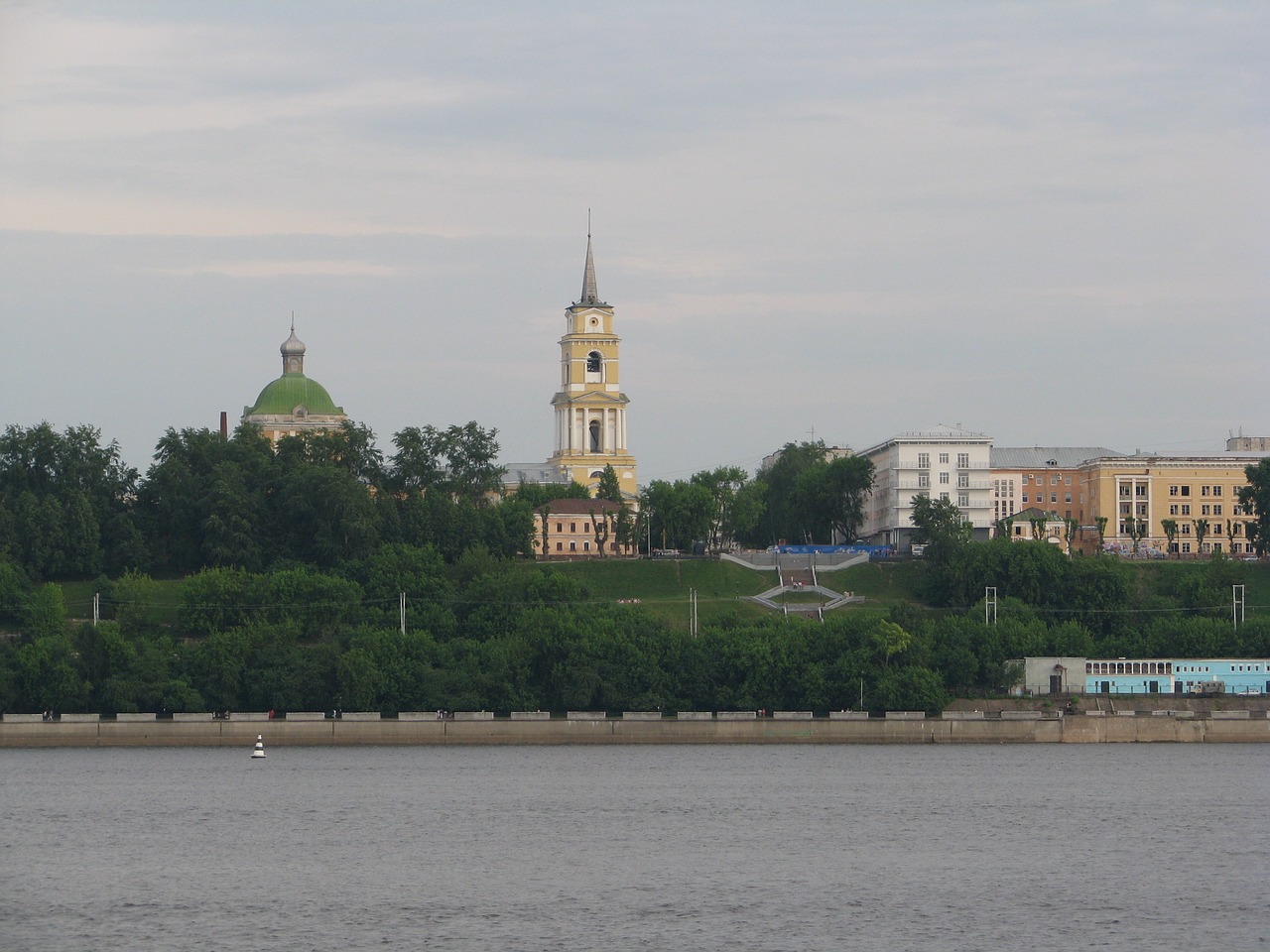 Krantinė, Kama Upė, Šventykla, Katedra, Vasara, Upė, Spire, Perm Krai, Rusija, Bažnyčia