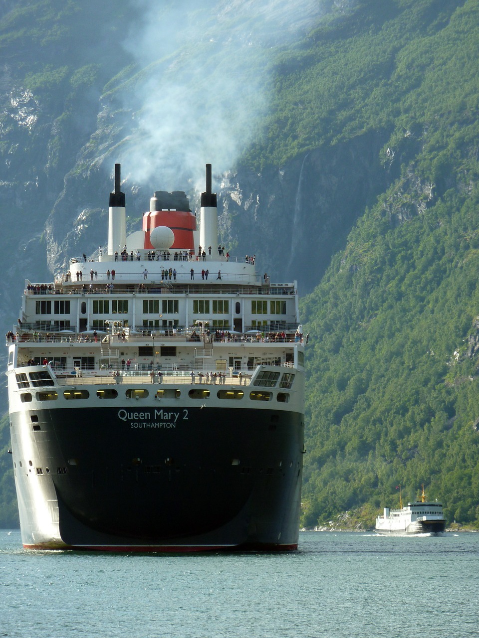 Karalienė Mary Ii, Kruizinis Laivas, Laivas, Šventė, Kruizas, Kruizai, Geirangerfjord, Fjordas, Norvegija, Didelis