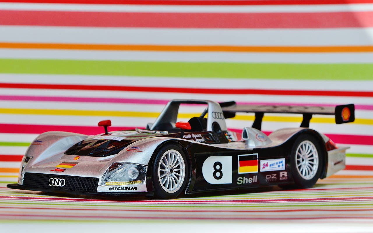 Lenktyninis Automobilis, Le Mans, 1999, Sidabras, Automatinis, Modelis Automobilis, Nemokamos Nuotraukos,  Nemokama Licenzija