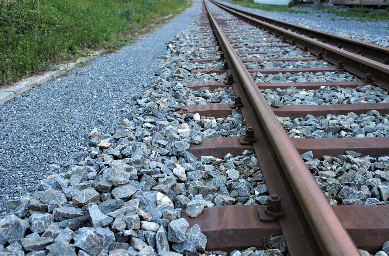 Geležinkelių,  Akmenys,  Geležinkelio Linija,  Geležinkelio,  Traukinys,  Lenktynių Trasa,  Atsisakyta,  Plieno,  Industrija,  Metalo