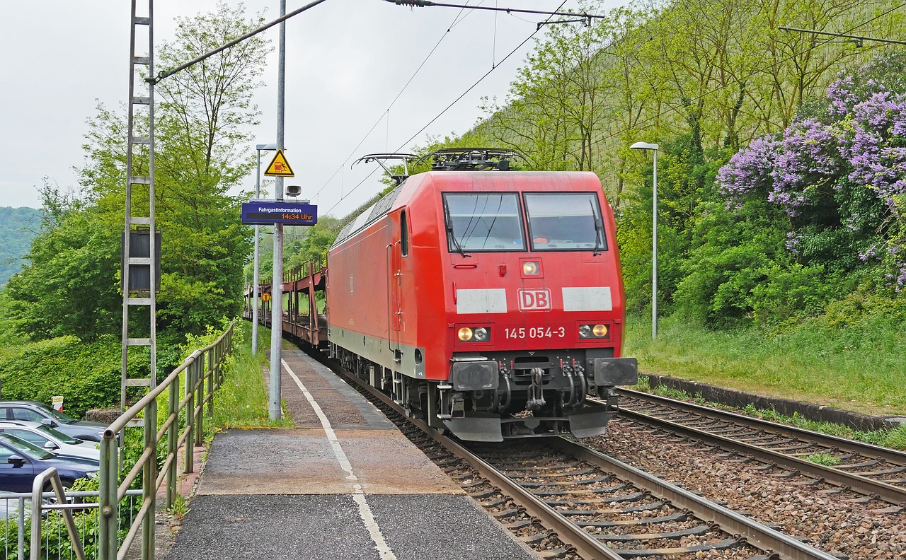 Geležinkelio,  Prekinis Traukinys,  Pagrindinė Linija,  Atskaitos Tašką,  Platforma,  Tranzito,  Elektros Lokomotyvų,  Br145,  Br 145,  Saar Maršrutas