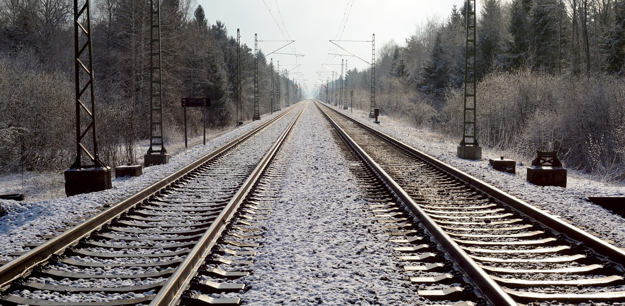 Geležinkelio Bėgiai, Atrodė, Gleise, Traukinys, Transportas, Logistika, Geležinkelio Bėgiai, Geležinkelių Transportas, Geležinkelis, Geležinkelio Keliai