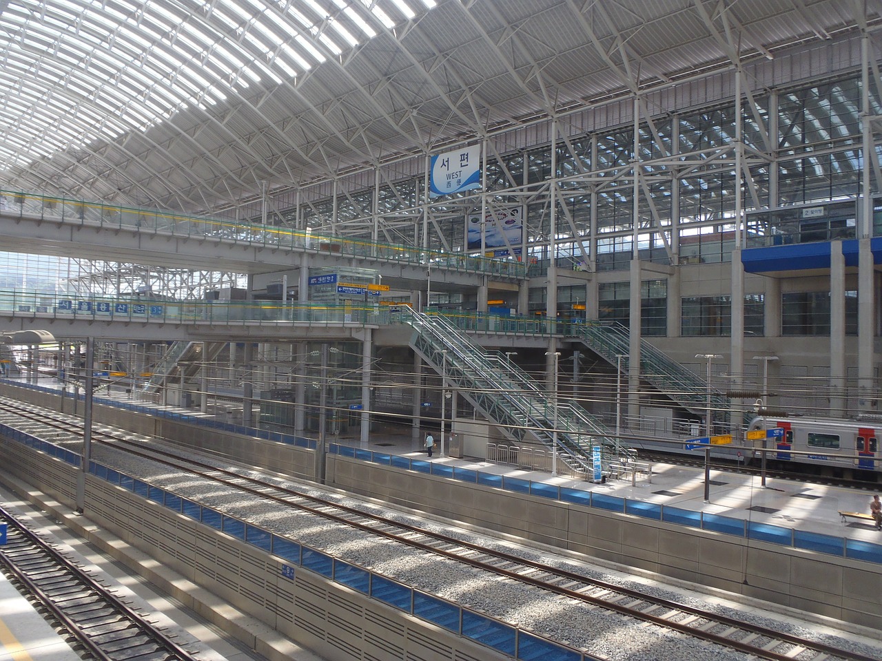Traukinių Stotis, Korėja, Platforma, Traukinys, Geležinkelis, Ktx, Nemokamos Nuotraukos,  Nemokama Licenzija