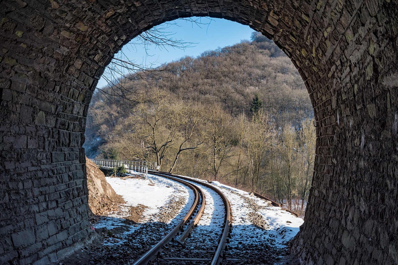 Geležinkelio Tunelis, Brohltalbahn, Brohltal, Siaurojo Geležinkelio, Geležinkelis, Nemokamos Nuotraukos,  Nemokama Licenzija