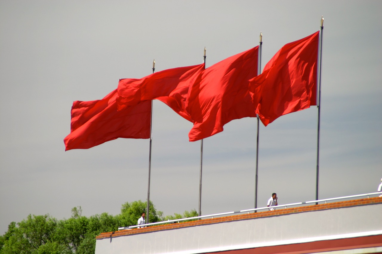 Raudona, Vėliava, Socializmas, Flagpole, Plazdėjimas, Smūgis, Kinija, Vėliavos, Nemokamos Nuotraukos,  Nemokama Licenzija