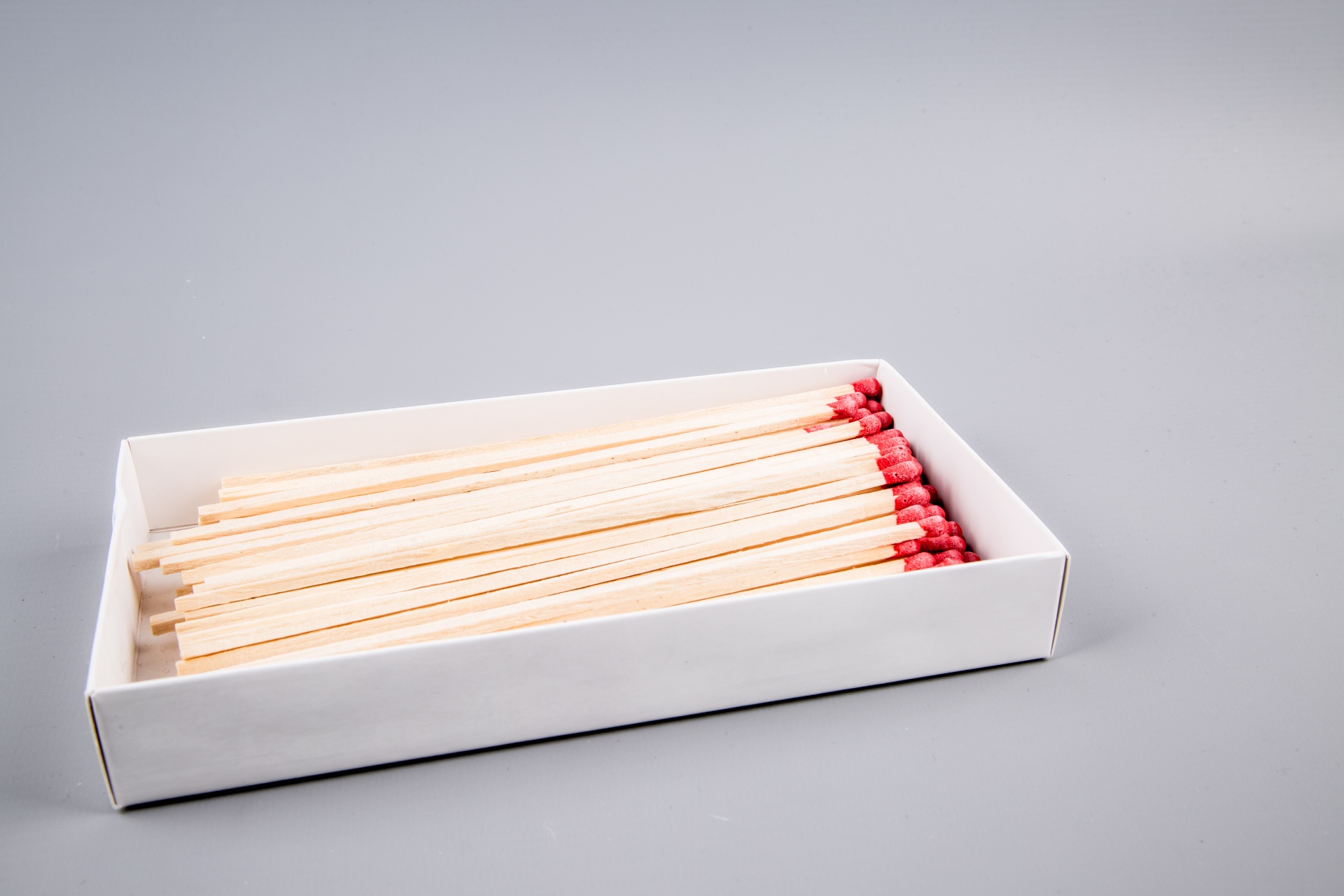 Matchstick,  Stick,  Įrankis,  Neatlyginamas,  Raudona,  Parengtas,  Vartojamos,  Rungtynės,  Reikmenys,  Šviesa