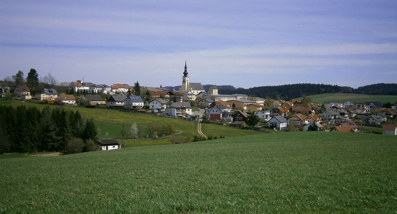 Reichentalal, Austria, Kraštovaizdis, Kaimas, Miestas, Pastatai, Architektūra, Dangus, Debesys, Žolė