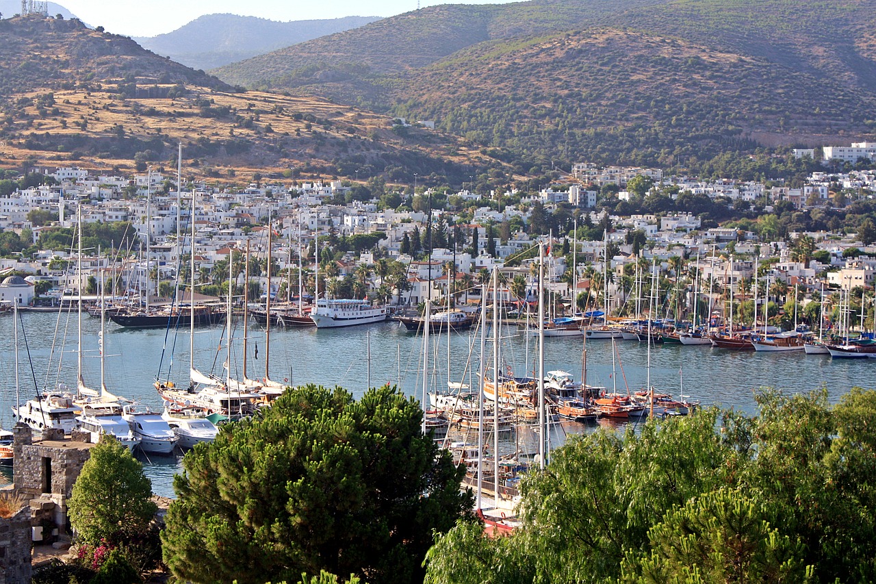 Atsipalaidavimas, Poilsis, Buriavimas, Jachtos, Burlaiviai, Marina, Šventė, Bodrum, Krantas, Turkija