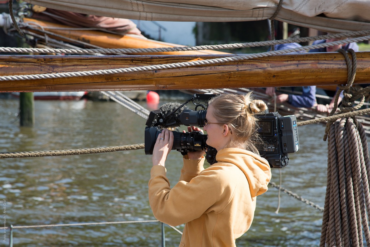 Reporteris, Žurnalistas, Filmų Komanda, Kinematografas, Kamera Moteris, Tv, Filmas, Fotoaparatas, Video Filmas, Tv Filmas