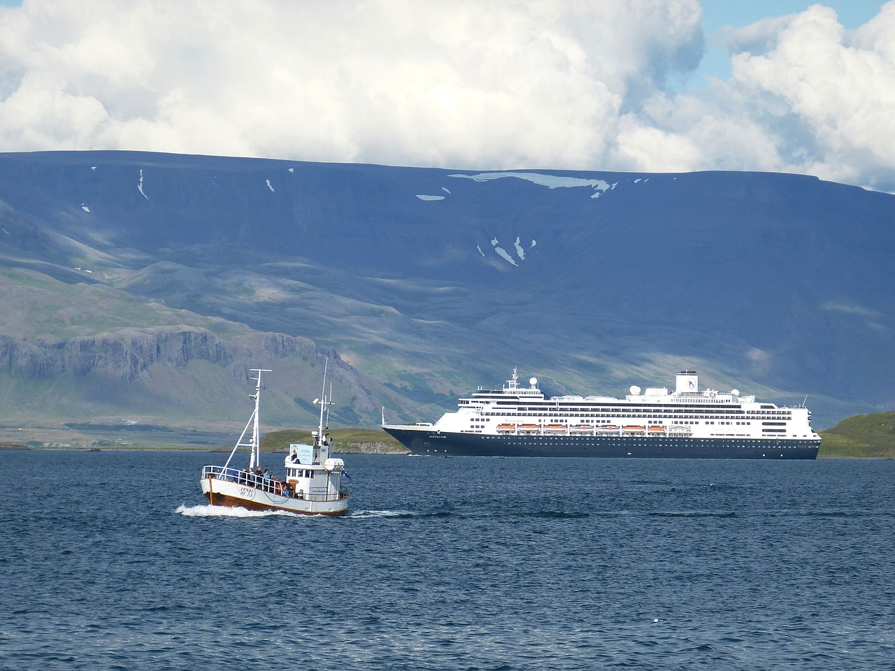 Reikjavikas, Kruizinis Laivas, Kruizas, Laivas, Žvejybos Laivas, Kalnai, Miestas, Kapitalas, Iceland, Jūra