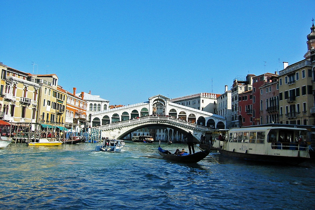 Rialto Tiltas, Gondoliers, Rialto, Italy, Venecija, Tiltas, Gondolos, Nemokamos Nuotraukos,  Nemokama Licenzija