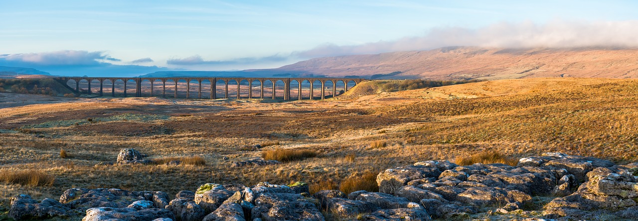 Ribabiedo Viadukas, Jorkšyro Dalai, Whernside, Viadukas, Ribblehead, Tiltas, Architektūra, Kelionė, Jorkšyras, Britanija