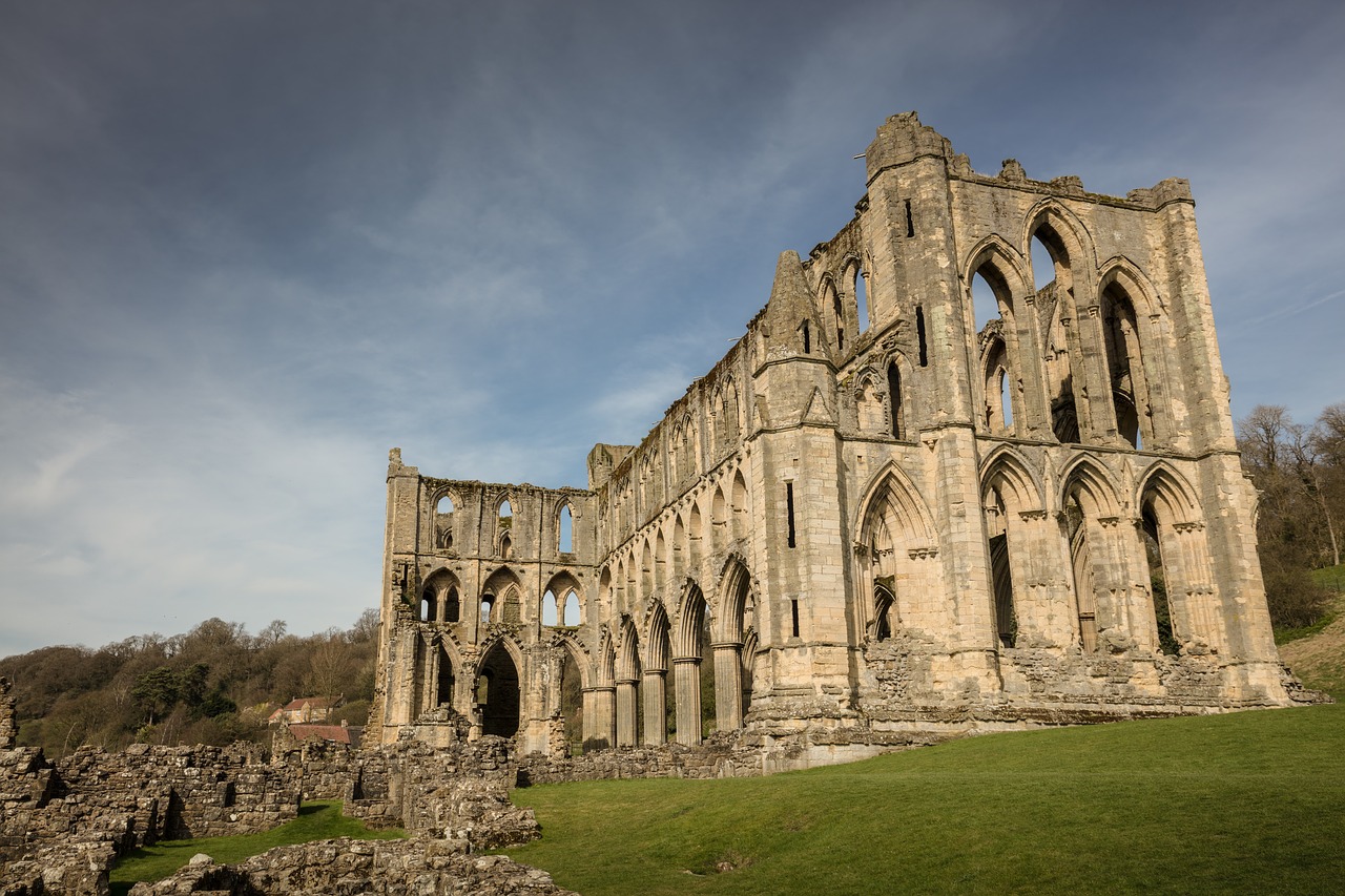 Rievaulx Abbey,  Rievaulx,  Abbey,  Bažnyčia,  Minster,  Katedra,  Sugadinti,  Griuvėsiai,  Eksterjero,  Už Jos Ribų