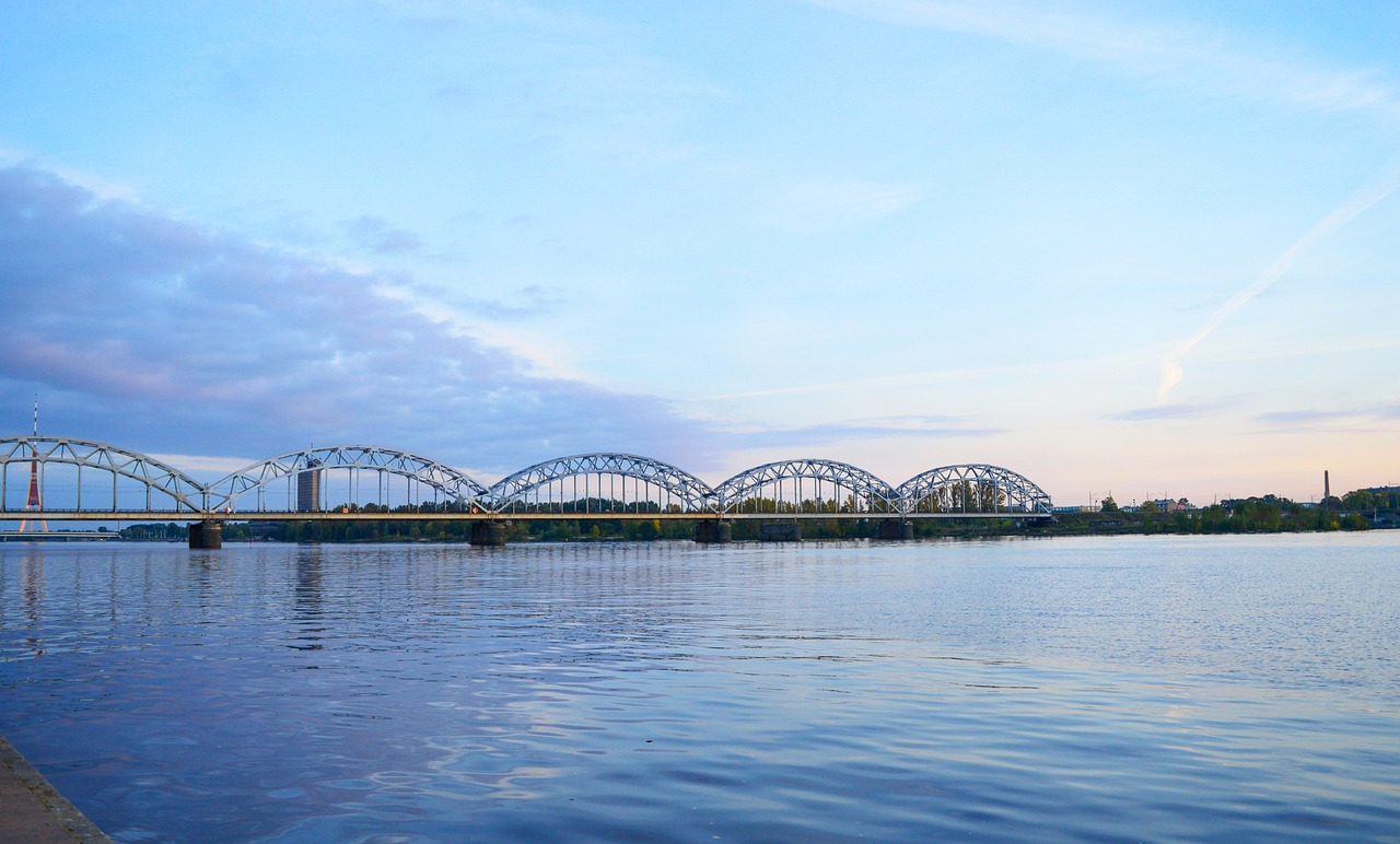 Riga, Geležinkelio Tiltas, Daugava, Daugava Upė, Tiltas Rygoje, Rodyti Vietą, Plienas, Upė, Tiltas, Tiltas Per Upę
