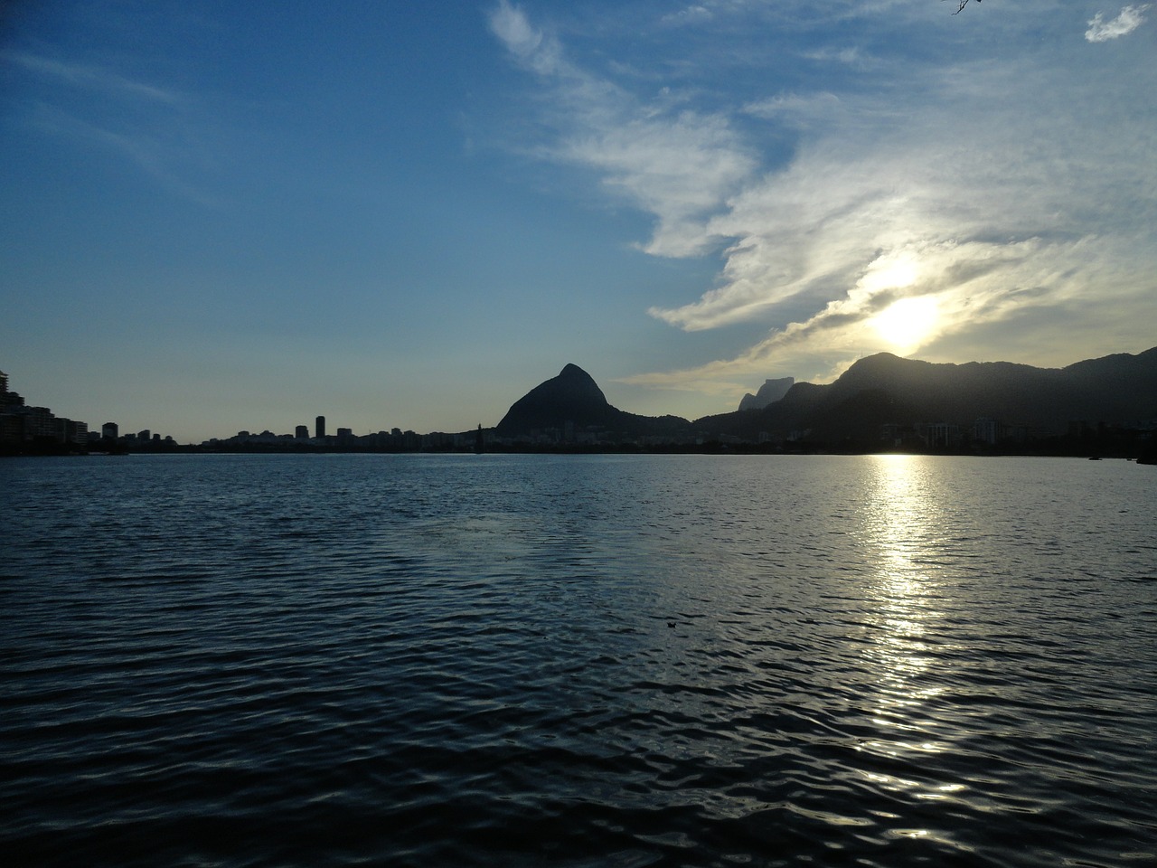 Rio De Janeiro Tvenkinys, Lago Rodrigo Freitas, Brazilija , Royalty Free, Nemokamos Nuotraukos,  Nemokama Licenzija